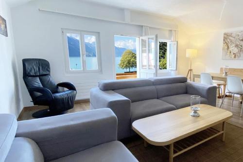 Apartment mit Balkon