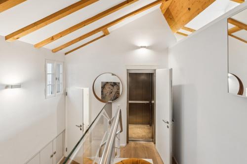 Old Town Diamond Penthouse AC Private Rooftop