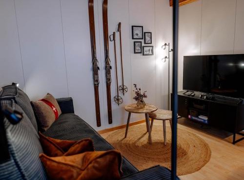 AlpinRetro-Apartment I Stylisch & zentral I See & Berge I Luzern I Zürich I Stoos I Rigi