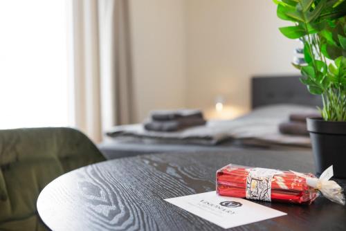 Visionary Hospitality Embrach, Zürich - Premium Apartments with Free Parking, Washer, Kitchen, Rooftop Terrace, Lounge, Bus Stop, Train Station, 15' Airport
