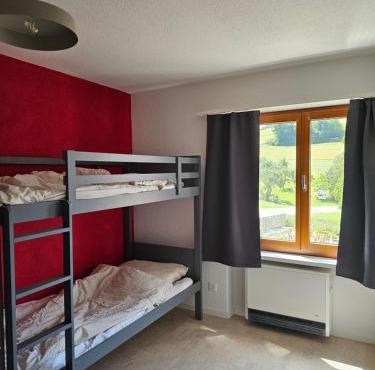 Apartment Hügelruhe Mandach - 100 m2 - 3 Schlafzimmer - Ferien - Business