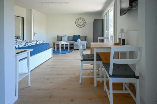 Ferienwohnung mit Balkon nahe Interlaken & Adelboden