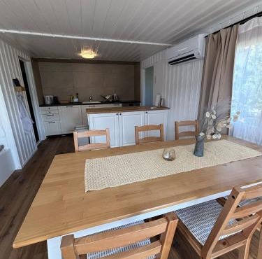 Cozy 2-Bedroom Bungalow