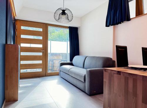 Close to Lake & Chillon Castle, New & Comfortable