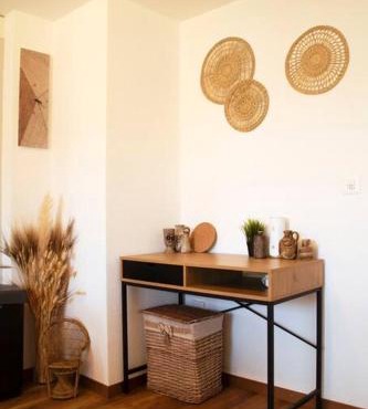 Geräumige und stylische Wohnung mit Weitsicht