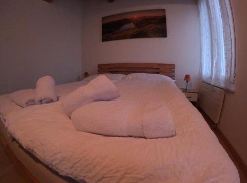 Fine&Pine Center Apartment