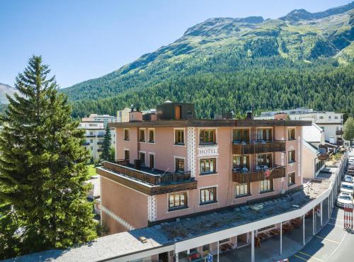 Hotel Corvatsch - Web Check-in