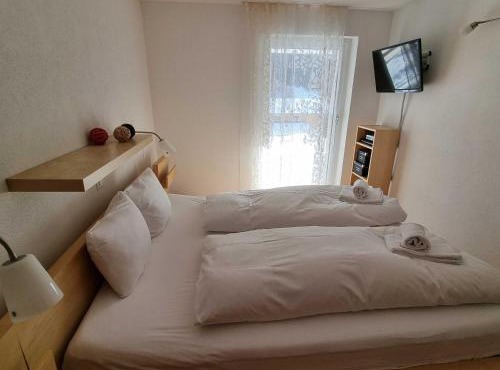 Modern and bright apartment opposite ski-lift