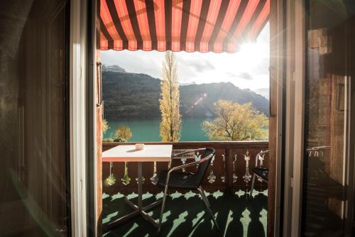 Alpenblume - Direct lake view